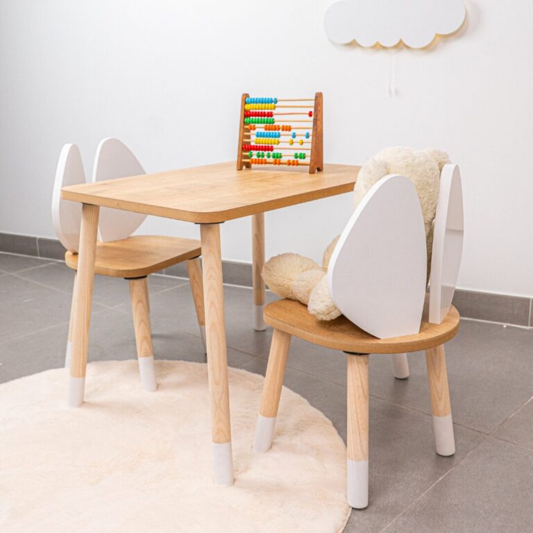 Ensemble Table et 2 Chaises Oreilles Lapin en Bois Naturel | Design Bunny | Cozy Collections