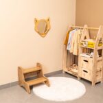 Decoratieve wandspiegel vos van natuurhout met rotan detail - galeriefoto 6 | Cozy Collections