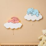 LED-wandlamp set olifant & lammetje op wolken van handgeschilderd hout - galeriefoto 1 | Cozy Collections