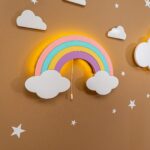 LED-wandlamp regenboog van handgeschilderd hout met wolken in 4 pastelkleuren - galeriefoto 3 | Cozy Collections