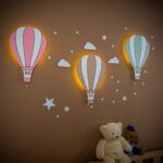 Veilleuse Murale LED Montgolfière Cappadoce en Bois Peint à la Main | Cozy Collections