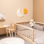 LED-wandlamp zon met handgeschilderde houten krans - galeriefoto 4 | Cozy Collections
