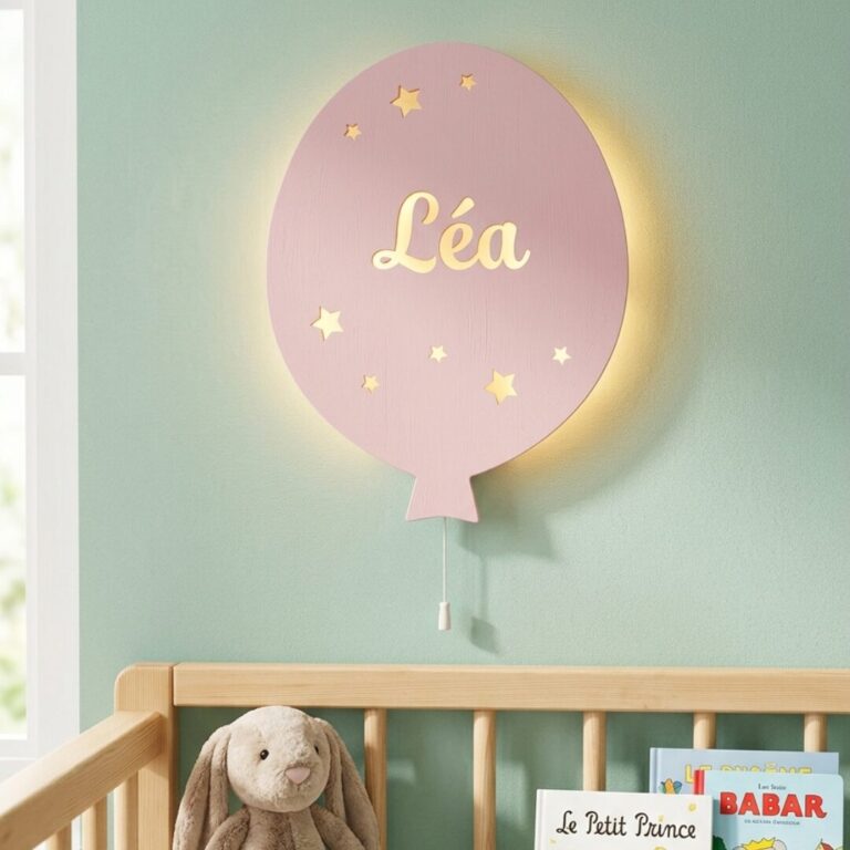 Veilleuse Ballon Personnalisée avec Prénom | Veilleuse Murale LED en Bois pour Chambre Bébé et Enfant | Cozy Collections