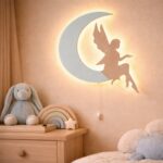 Veilleuse Murale Fée sur Lune LED Bois | Chambre Fille Magie | Cozy Collections